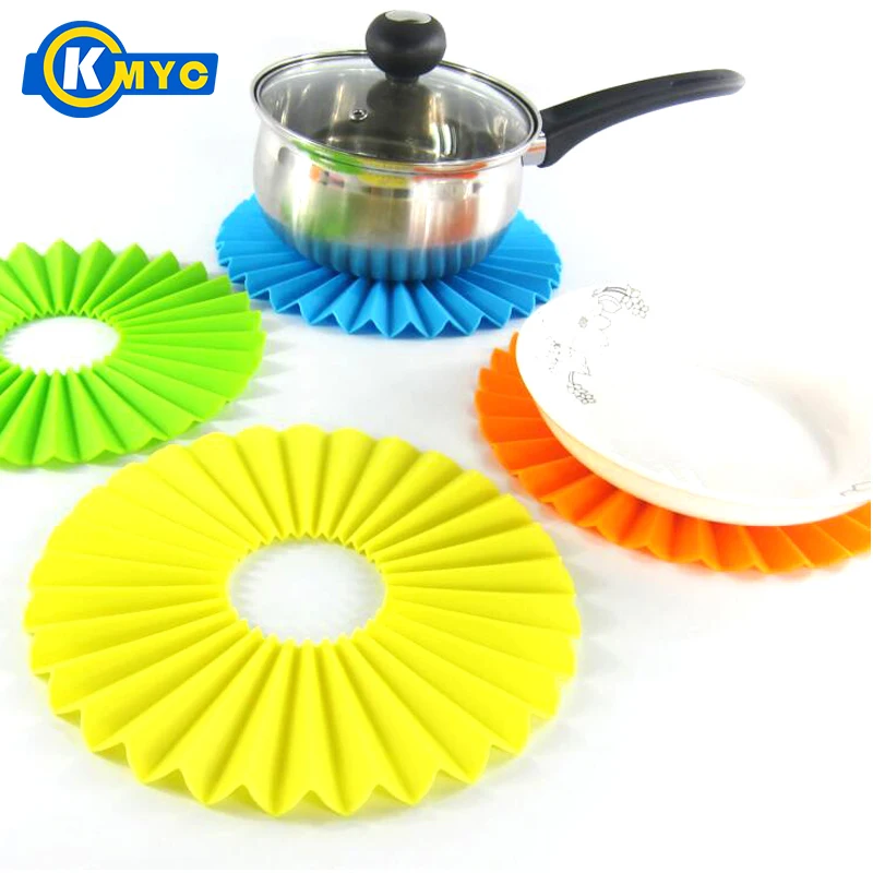 KMYCFoldable Silicone Placemat Insulated Pad for Pot Dish Multifunction