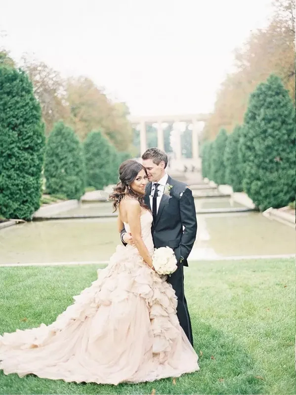 elegant-strapless-ball-gown-wedding-dresses-ruffle-tulle-garden-wedding-gowns-blush-pink-bridal-dresses-zipper-up.webp (1)_