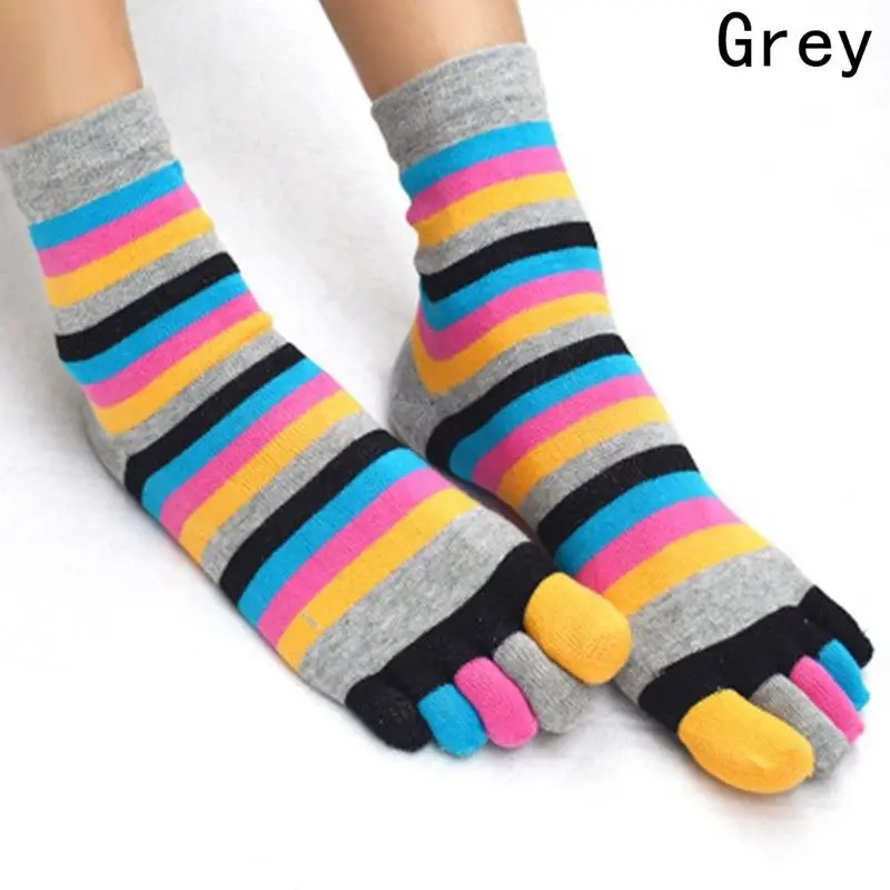 как называются носки с пальцами. разноцветные носки с пальцами. носки с пальцами женские. как называются носки с пальцами. разноцветные носки.