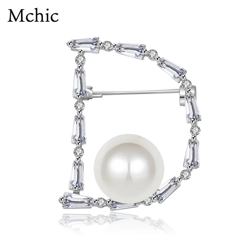 

Mchic Fashion Cubic Zirconia Letter D Luxury Big Flat Shell Pearl Brooch Pin For Unisex Women Clothing Accesories Free Shipping