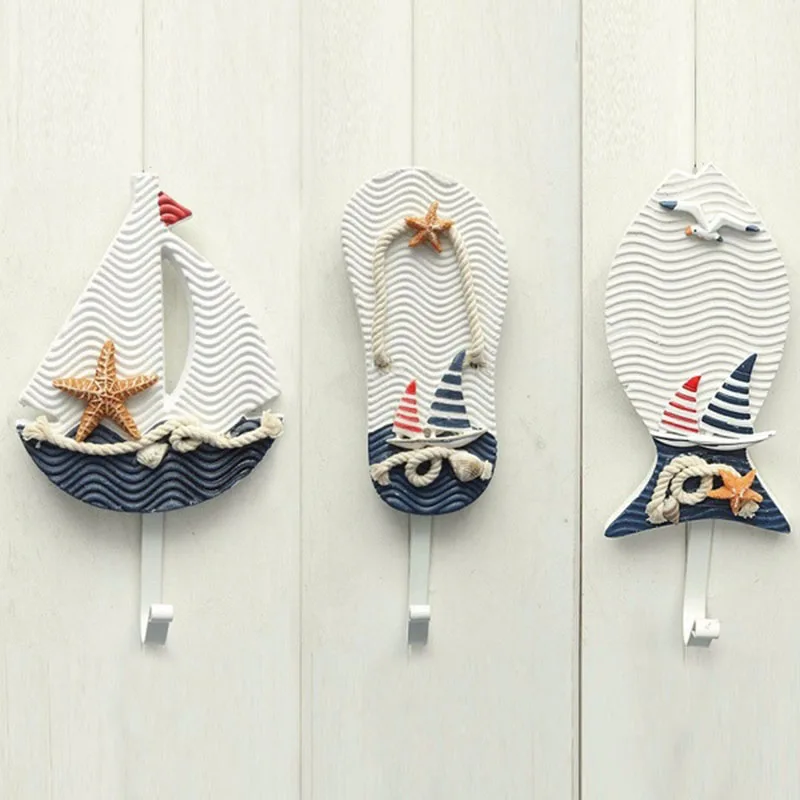

Nautical Style Wood Pothook Fish Slipper Boat Shaped Mediterranean Style Wall Hooks Living Room Hanging Decoration for Home