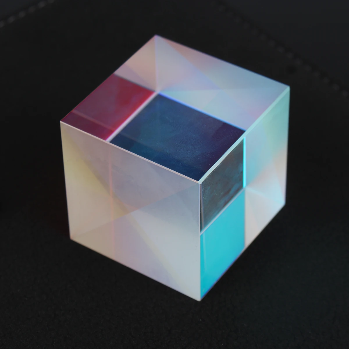

New 33X33X34mm Defective Optical Dichroic X-Cube Prism RGB Combiner Splitter DIY