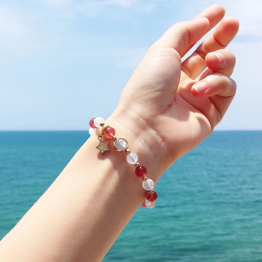 

Can customize original natural crystal bracelet female strawberry crystal white moonlight bracelet bestie peach charm