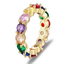 Delicato Anello Arcobaleno Colorato Multi Colore CZ Eternity Rotonda Dito Anello In Oro Per Le Donne di Cerimonia Nuziale Dei Monili Del Partito Best Regalo Di Compleanno