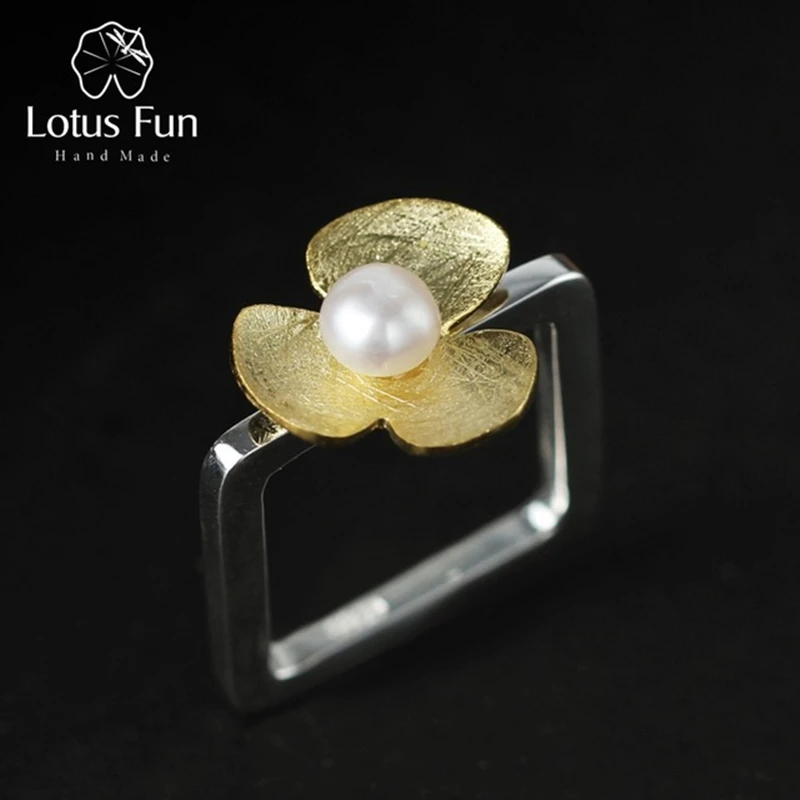 

Lotus Fun Real 925 Sterling Silver Natural Pearl Handmade Fine Jewelry Square Ring Fresh Clover Flower Rings for Women Bijoux