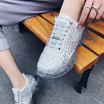 

2019 spring autumn fashion women's flat shoes high quality and exquisite fabric comfortable inner sports and leisure shoes women
