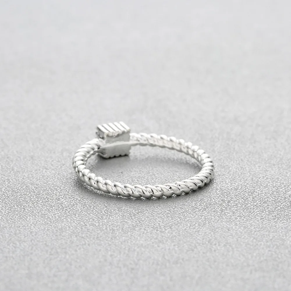 Chandler-Square-Rings-With-AAA-CZ-Inlays-Twisted-Ring-Simplified-Minimalist-Finger-Nail-Toe-Clear-Stone (3)
