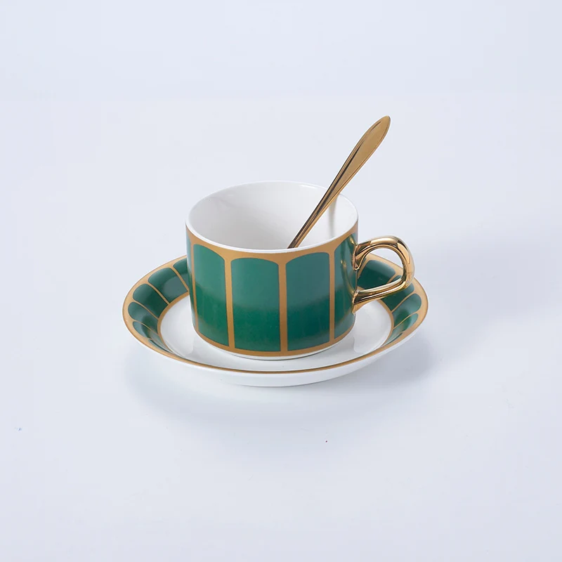 Позолоченная керамическая кофейная чашка, блюдце, ложка, набор, 150 мл, роскошная фарфоровая чайная чашка, элегантная чайная чашка, кофейная чашка эспрессо, Прямая поставка - Цвет: Green 1Cup