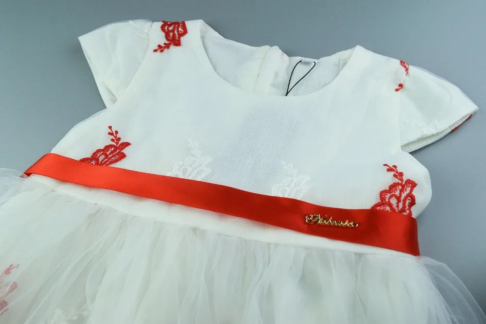 1-y-detail-red (1)