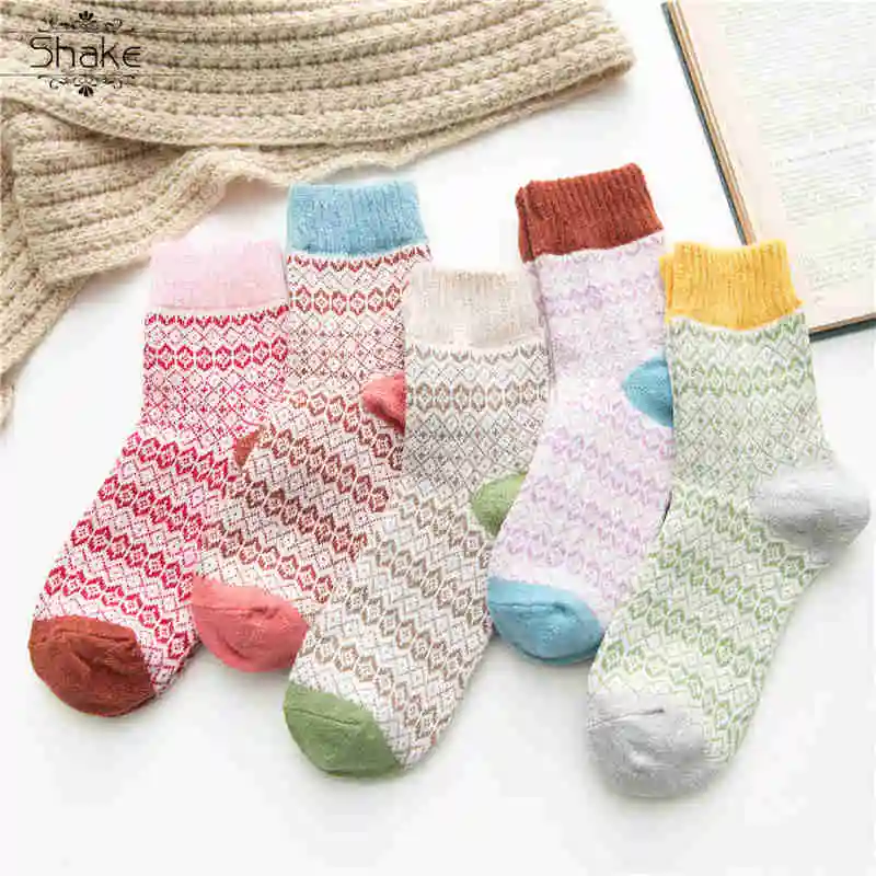 

Shake Beautiful Kawaii Girl colorful Socks Comfortable Japanese Harajuku Striped Calcetines Mujer Socks Casual Sock Winter Warm