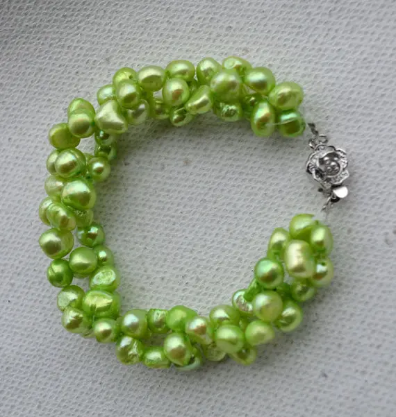 

Newest Twisted Pearl Bracelet,7inches 6-7mm Baroque Apple Green Color Freshwater Pearl Bracelet