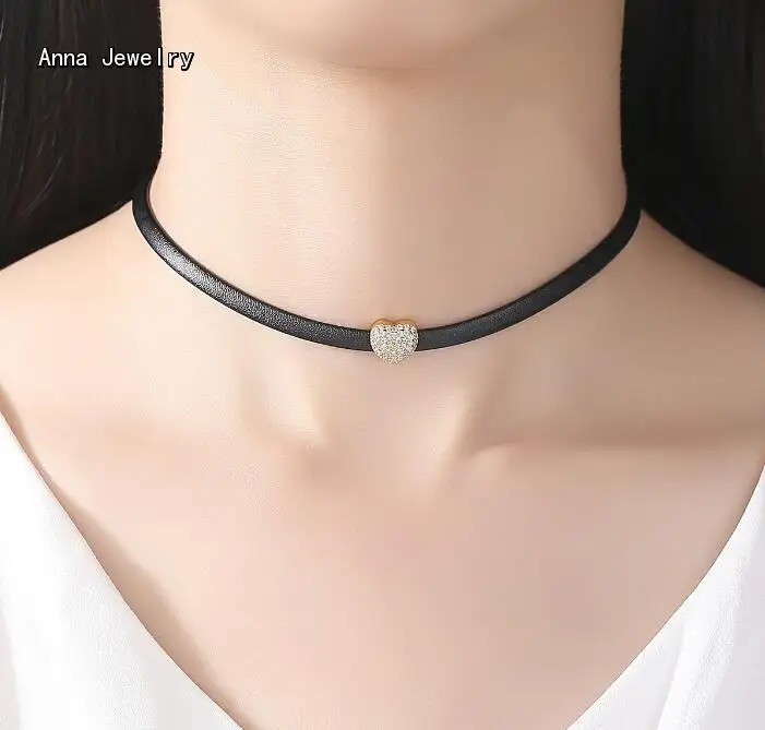 sexy-schwarzes-lederhalsband-russische-frauen-ru-frau-com