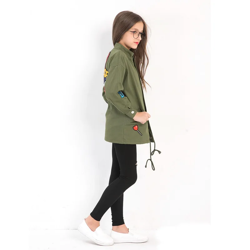 Модные куртки для девочек; пальто армейского зеленого цвета с вышивкой для девочек; осенне-зимняя верхняя одежда для девочек-подростков; детская куртка