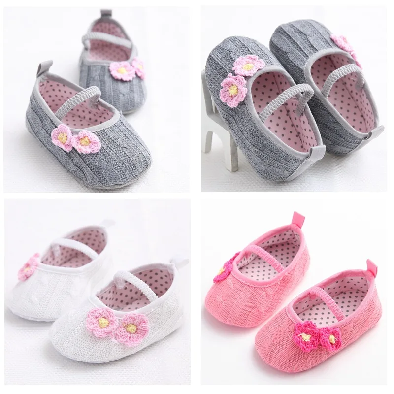 woolen shoes for baby girl