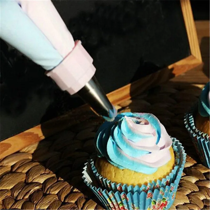 

2 Colors Cream Nozzle Pastry Decorating Bag Free Gift A Set of Piping Nozzle Converter Converter Cake Decorating Tools 1Set
