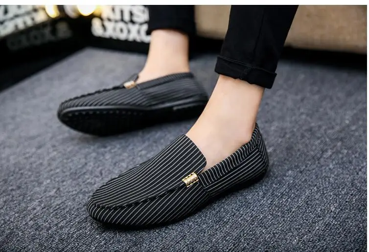 Модные мужские повседневные дышащие Туфли-Лоферы светильник из ткани модные черно-белые туфли на плоской подошве, дешевая мужская обувь