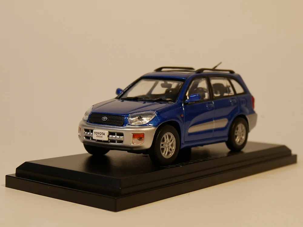 N OREV 1:43 Toyota RAV4 2001 SUV бутик сплава автомобиля игрушки для детей Детские игрушки модель оригинальной упаковки