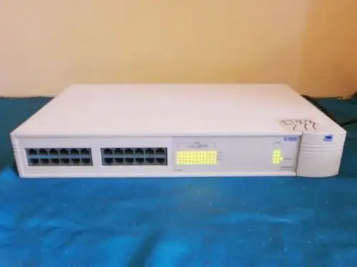 

DHL/EMS 5 LOTS 3com Super Stack II 3300XM 24-port switch 90-240v 50/60Hz -A1