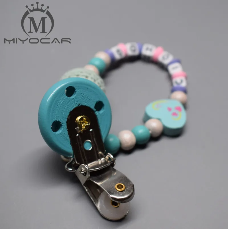 Miyocar индивидуальный-любое имя Hand Made Красочные Симпатичные крючком деревянные бусы манекен Клипса-держатель для пустышек клипы соска цепи