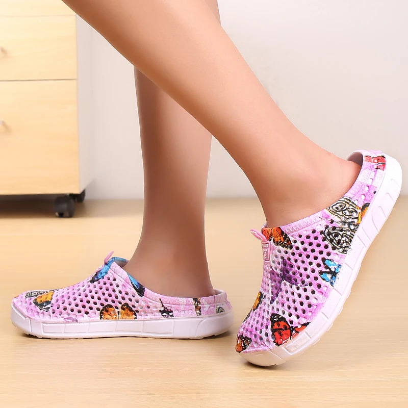 

2018 New Women Beach Casual Sandals Breathable Girls Cool Summer Clogs Flats Fashion Students Slippers Shoes
