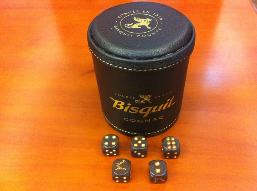 

Bisquit High-grade leather cup + Hennessy sieve dice combination of super