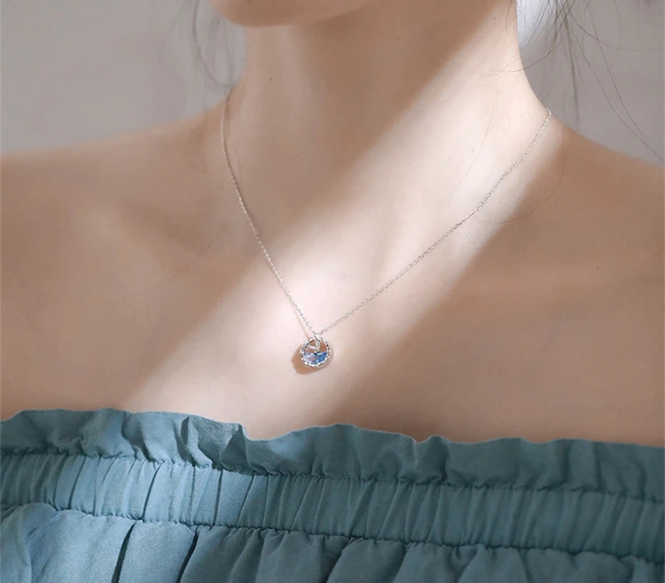 9536638273_717013591