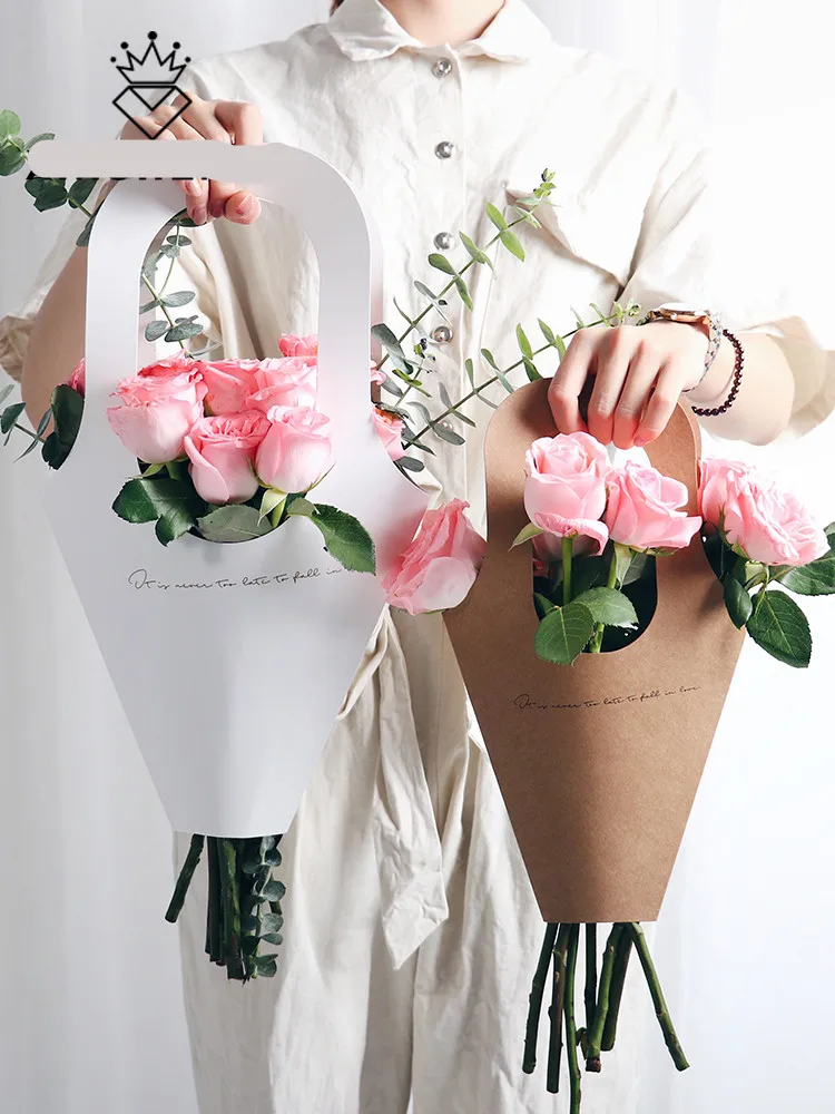 

5 pcs Kraft paper tote bag Flower bag flower box gift box flower shop material flower arrangement