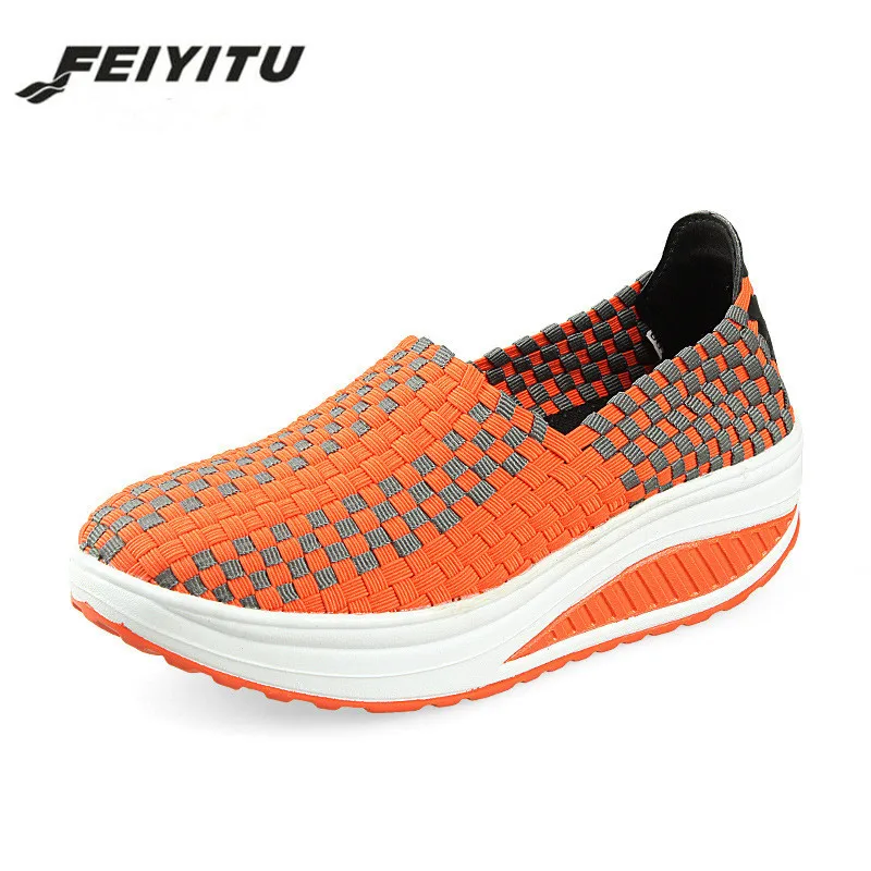 Новинка 2018 женские повседневные туфли FeiYiTu модные на платформе танкетке с
