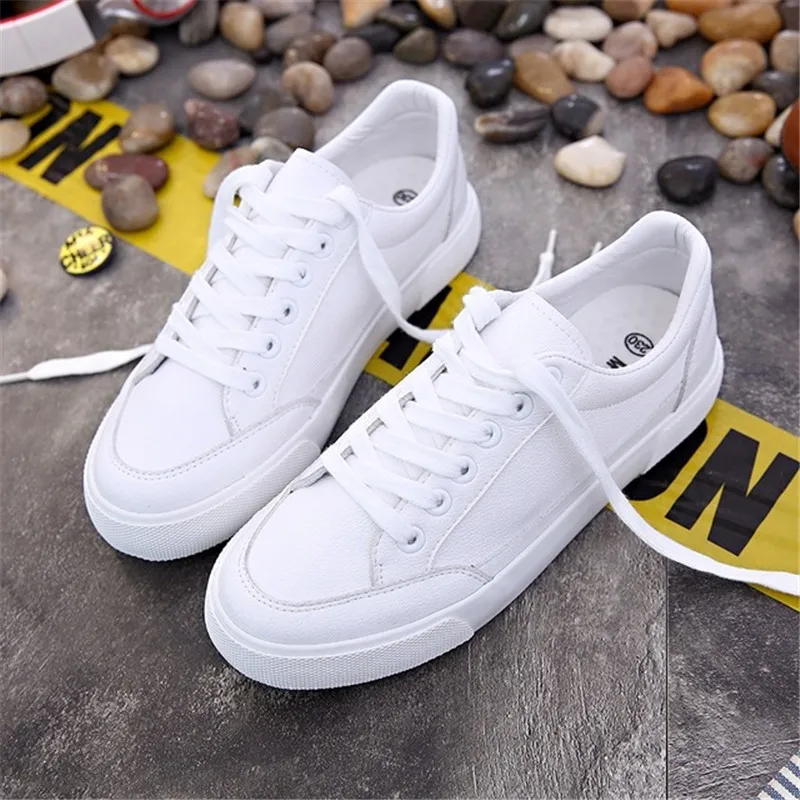 

Sales women's sports shoes fashion breathable vulcanized artificial leather shoes platform with lace casual white black YD349
