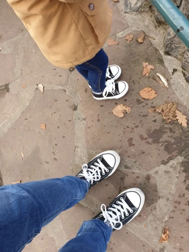 1 (8)