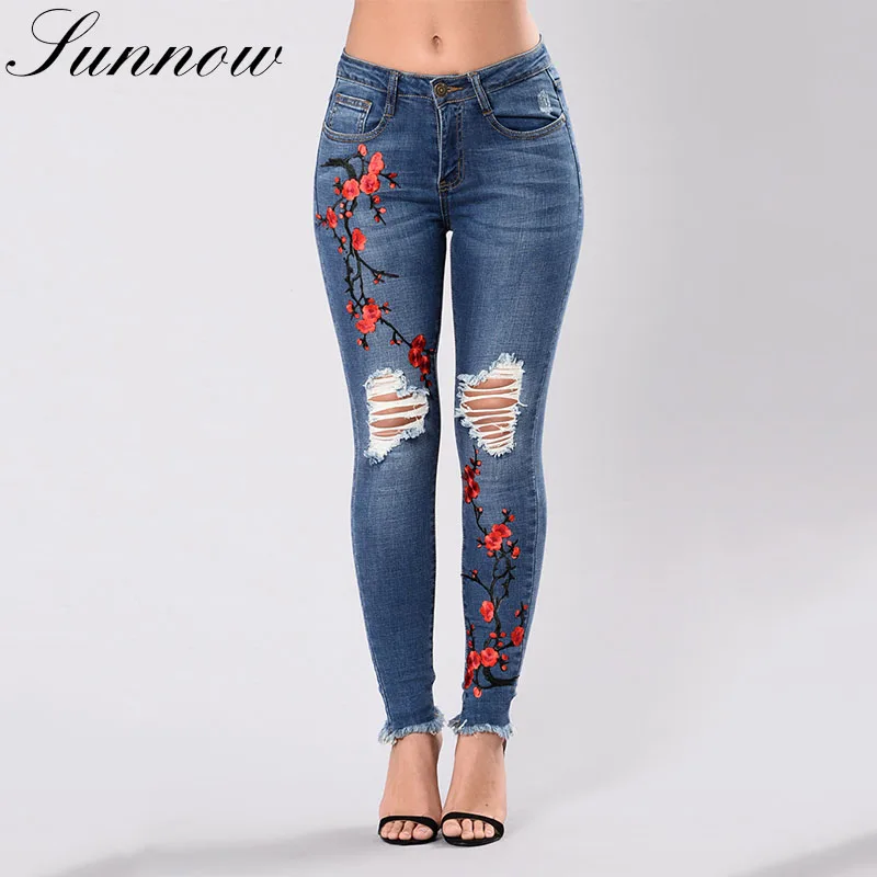 

SUNNOW 2019 Spring Women Jeans Long Embroidered Hole Elastic Pants Female Mid Waist Washed Denim Jeans Pencil jean femme