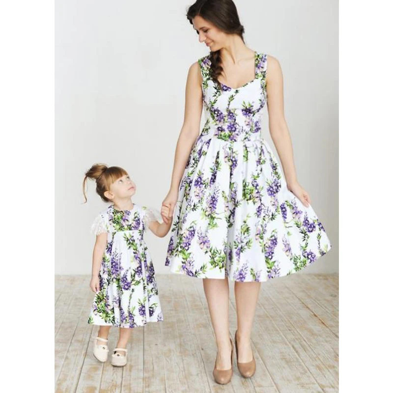

family look mother daughter dress floral sleeveless big sister little sister matching outfits camiseta familia matching clothes