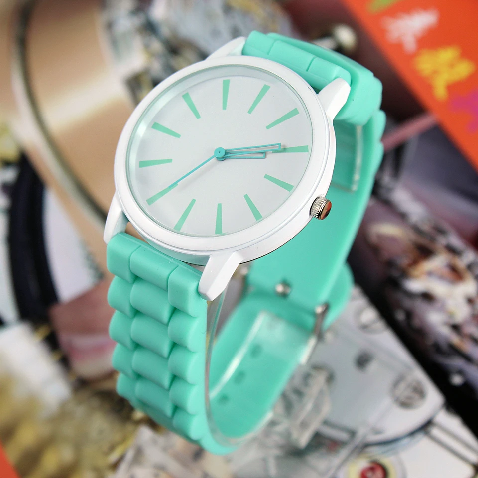 Новая мода 2018 г. простые женские и мужские кварцевые наручные часы зеленый белый C1235