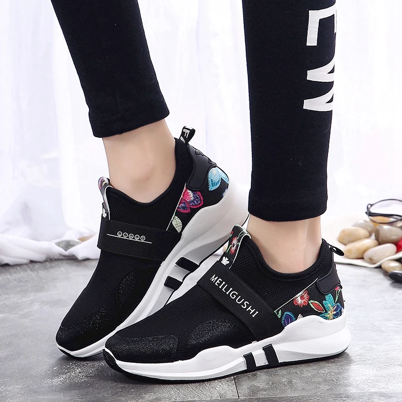 New Brand Women's Sneakers Breathable Running Shoes for Woman Printing Vamp Sports Slip on Walking Shoes Soft Black Footware New Brand Women's Sneakers Breathable Running Shoes for Woman Printing Vamp Sports Slip on Walking Shoes Soft Black Footware