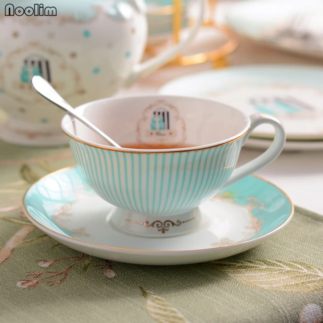 Conjunto De Chá e Café Estilo Britânico Porcelana Chinesa Bule Xícara  Colher Com Bandeja 10 Peças