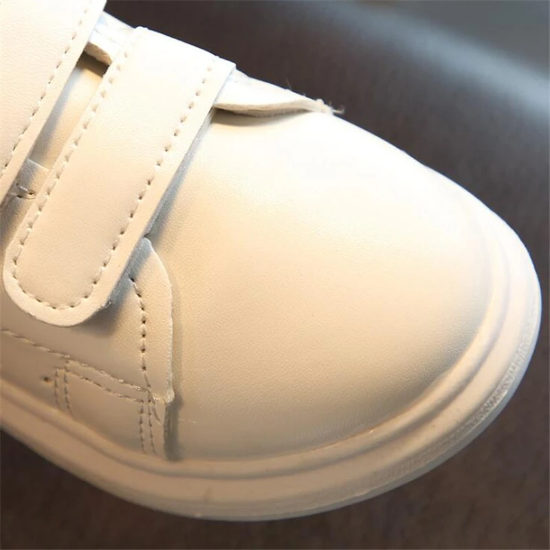 الأطفال أحذية الفتيات الفتيان الرياضة أحذية التزلج الناعمة أحذية أطفال طفل حذاء عرضي حذاء مسطح القاع الأبيض الحجم 21-30