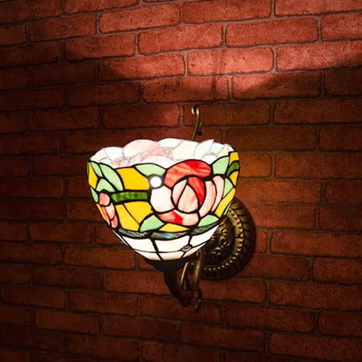 Тиффани цветок свет стеновой в коридоре розовое стекло Спальня настенная лампа для балкона настенный светильник для коридора крыльцо настенные осветительные приспособления