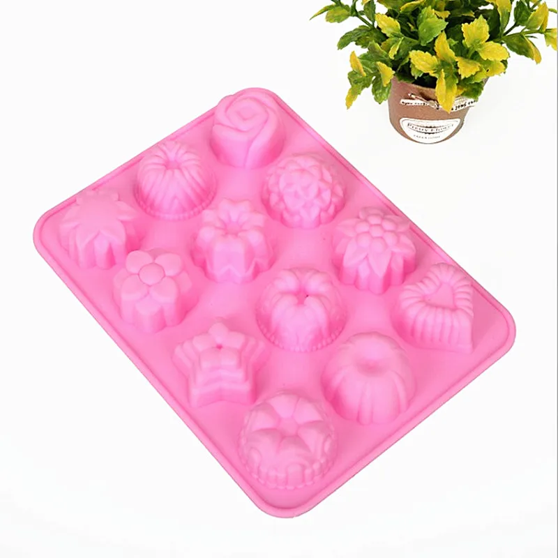 21x16x2.5cm 12 Grid Flower Shape Silicone Mold Baking Pastry Bake Ware