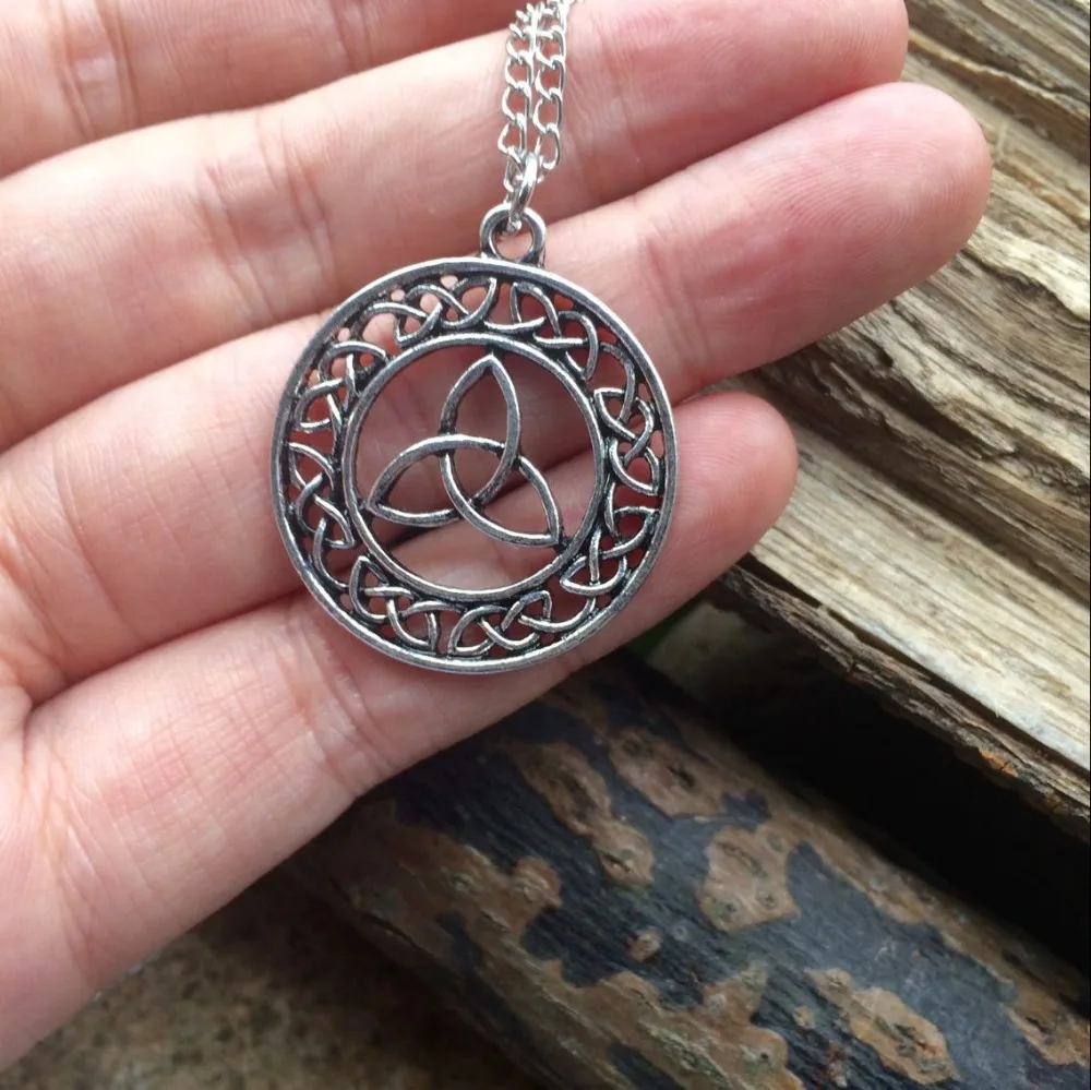Античное серебряное кельтское Love Knot медальон в форме солнца ожерелье|pendant necklace|sun
