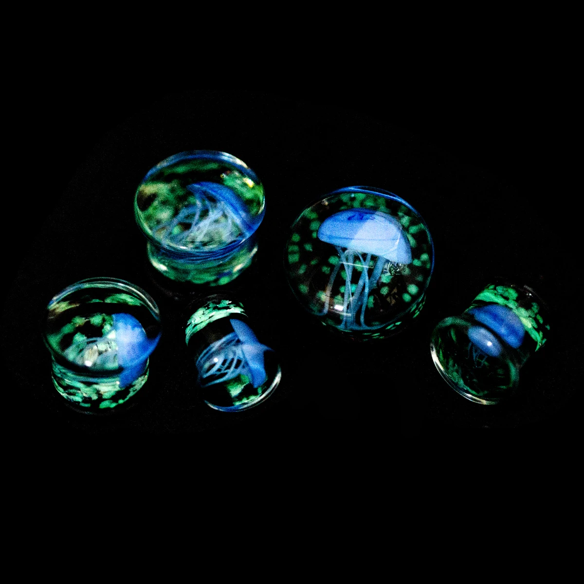 2pcs 8-16mm Green Jellyfish Grass Ear Plug Ocean Double Flared Translucent Bright Ear Gauge Expander Ear Piercing Body Jewelry