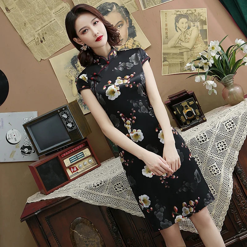 

Black Novelty Rayon Print Floral Knee Length Silm Ladies Cheongsam Dress Chinese Style Stage Show Elegant Classic Qipao S-3XL