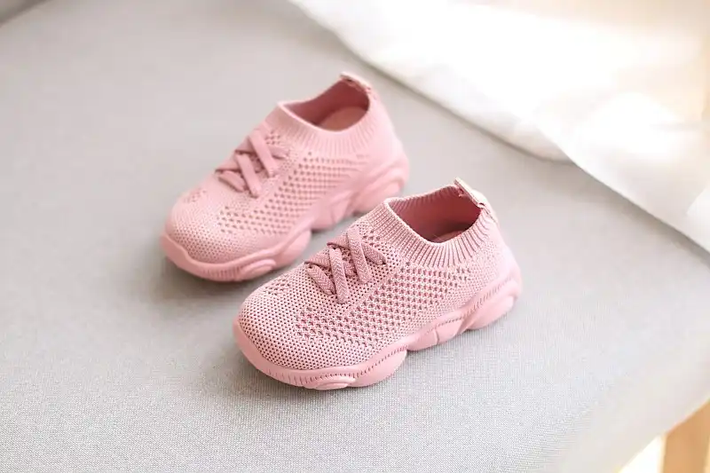 infant soft bottom nikes