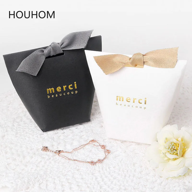 

20/40pcs Upscale Black Bronzing "Merci" Candy Dragee Bag French Thank You Wedding Marriage Favors Cardboard Gift Box Packaging