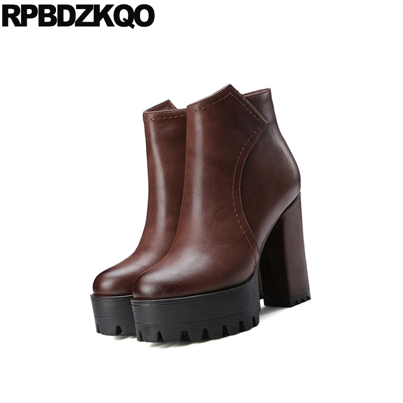 e nzer Fetisch 2018 Damen High Stiefeletten SchwarzBraunGrauKamel Wasserdichte T Gre Exotischer Boots Designerschuhe Luxury Chunky Damen Heels Gro Brown 10 Extreme wikZXuTOP