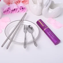 50 шт. Персонализированные Свадебные сувениры для гостей, палочки вилка ложка из нержавеющей стали с подарочной коробкой, заказное имя жениха невесты и дата