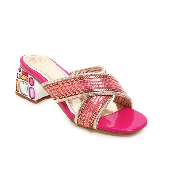 

In the summer of 2019, the new product is thick with the sequins. The size code is 33-46.