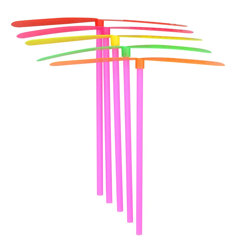 12 قطعة/الوحدة الجدة الكلاسيكية البلاستيك الخيزران اليعسوب المروحة في الرياضة لعبة أطفال الأطفال هدية تحلق
