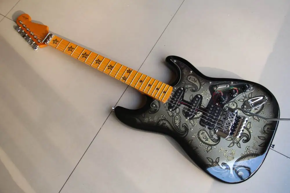 New Arrival Fr STR electric guitar 3 pickups Guitarra electrica Transparente pickguard in black 111120