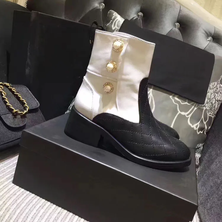 

2017 New Autumn Winter Shoes Woman Leather Ankle Boots Pearls Button Square Heels Knight Boots Designer Woman Mujer Bootie Shoes