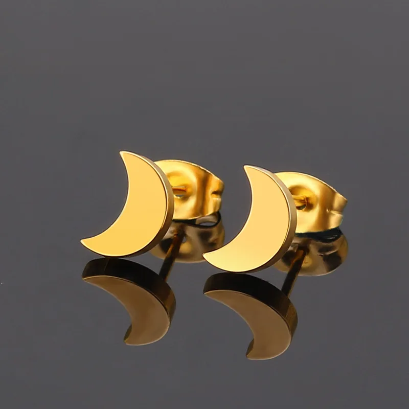 gold earrings